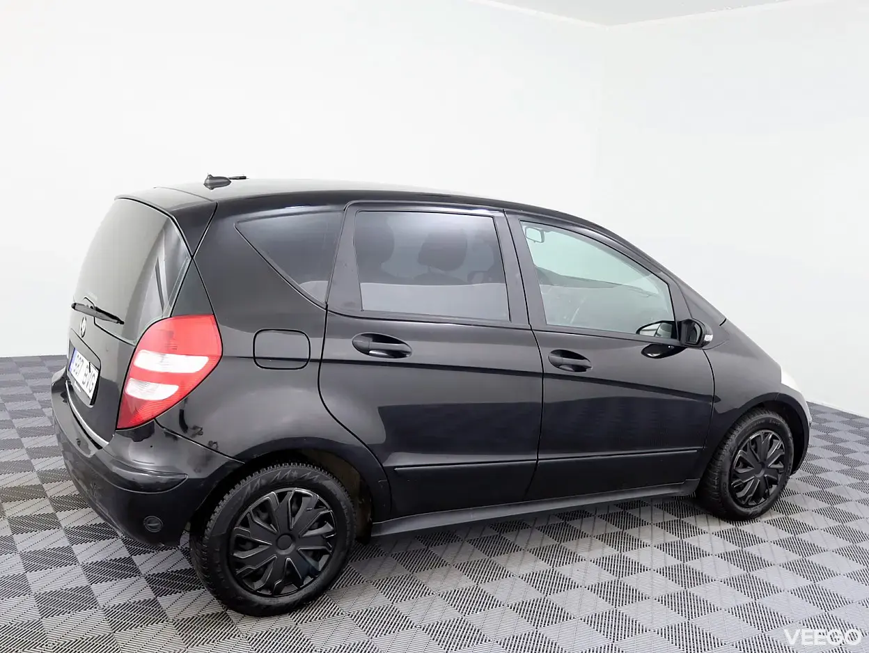 Mercedes-Benz A150 1.5 70kW