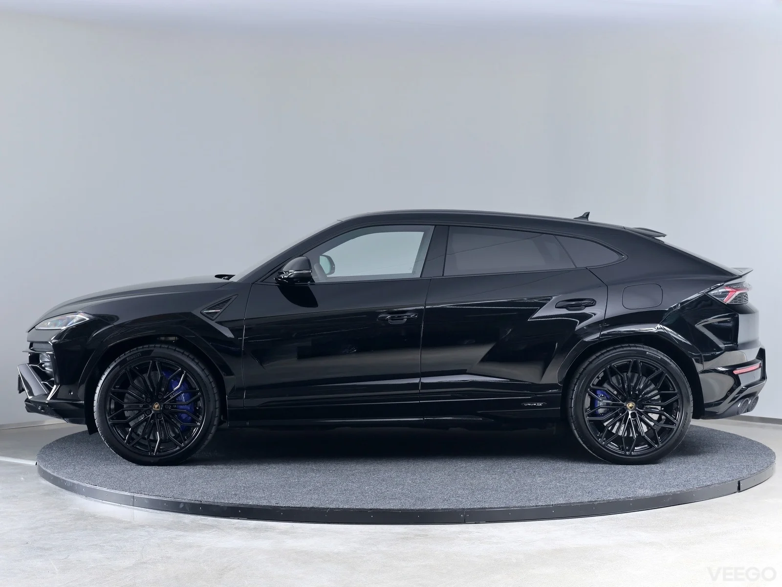 Lamborghini Urus Lamborghini SE 4,0 V8 588kW 8-k. automaat 4 588kW