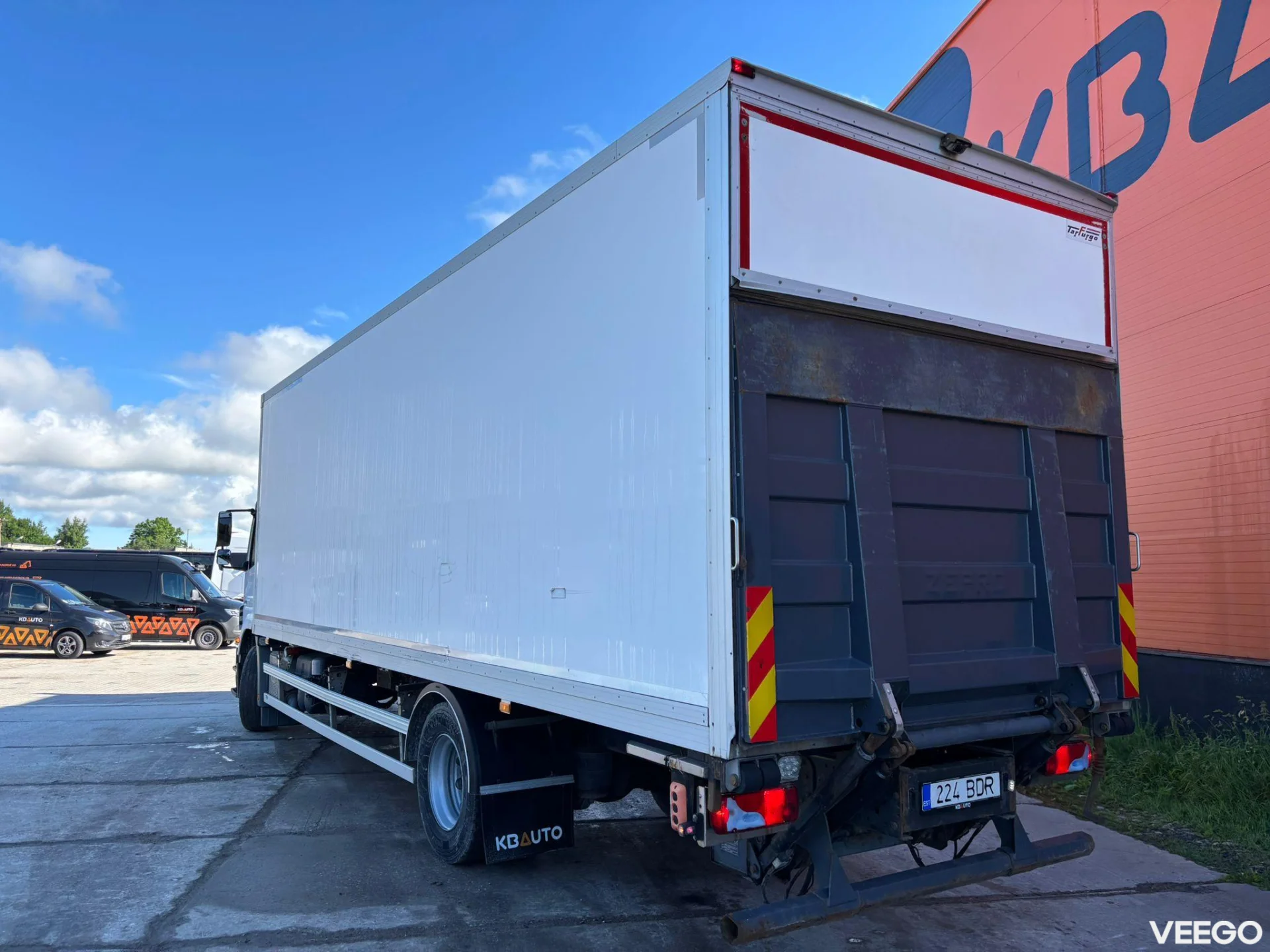 Mercedes-Benz Axor TS-500 / BOX YEAR 2020 / L=8399 mm 240kW