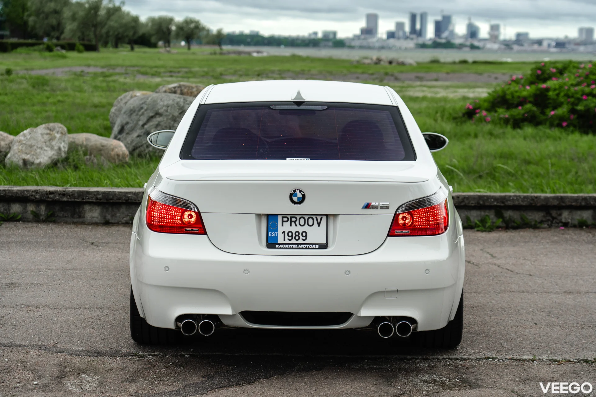 BMW M5 5.0 373kW