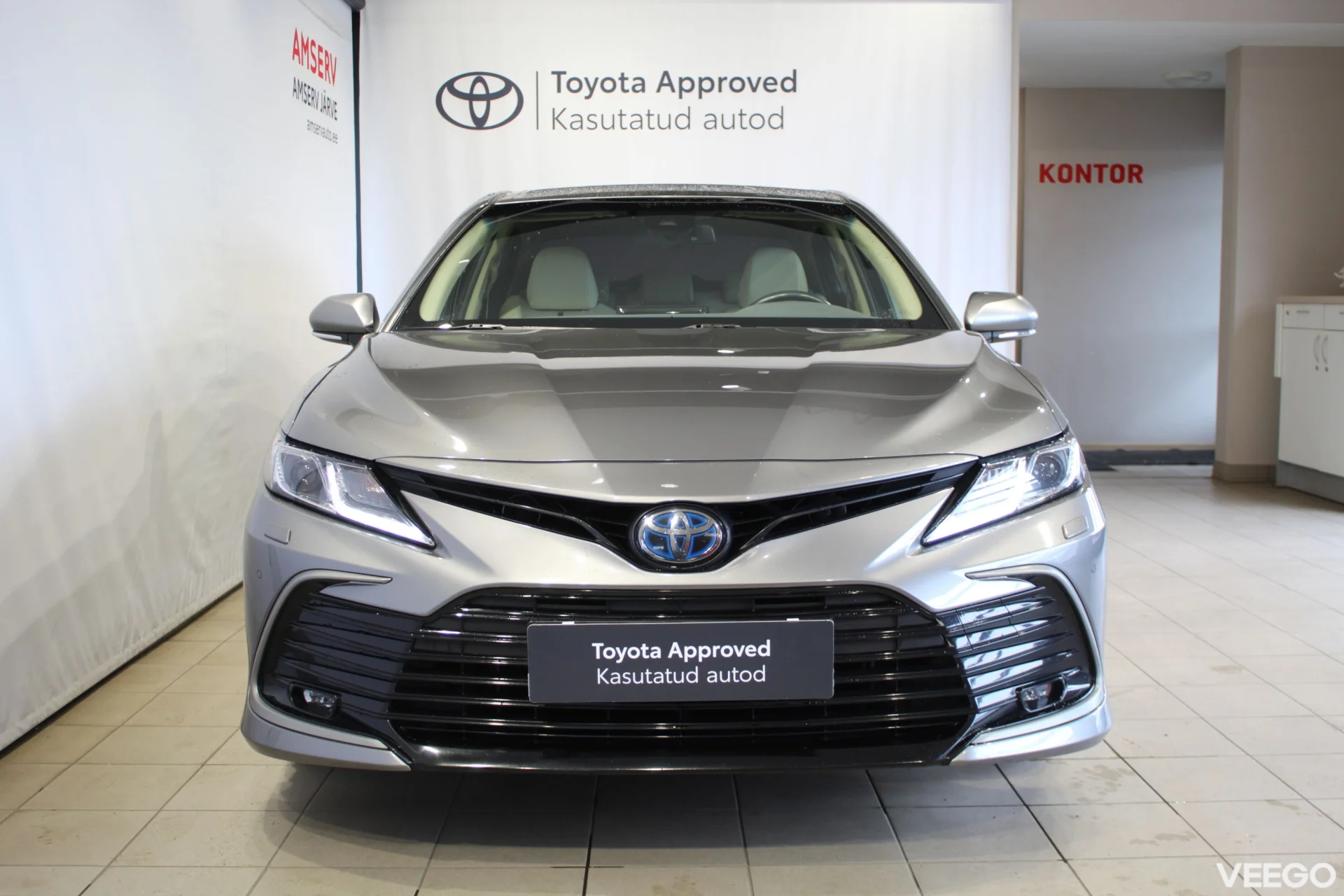 Toyota Camry Luxury Business 2.5 131kW