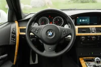 BMW M5 5.0 373kW thumbnail