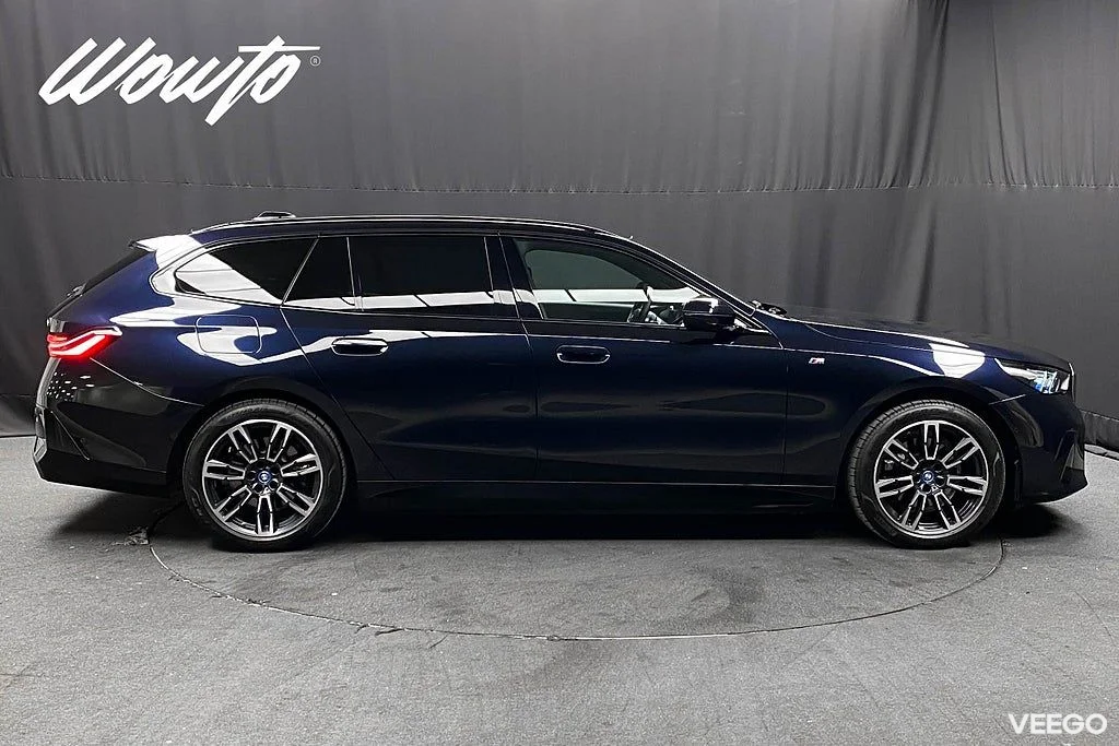 BMW 530 e xDrive Touring 299HK M-Sport /Drag /Navi 220kW