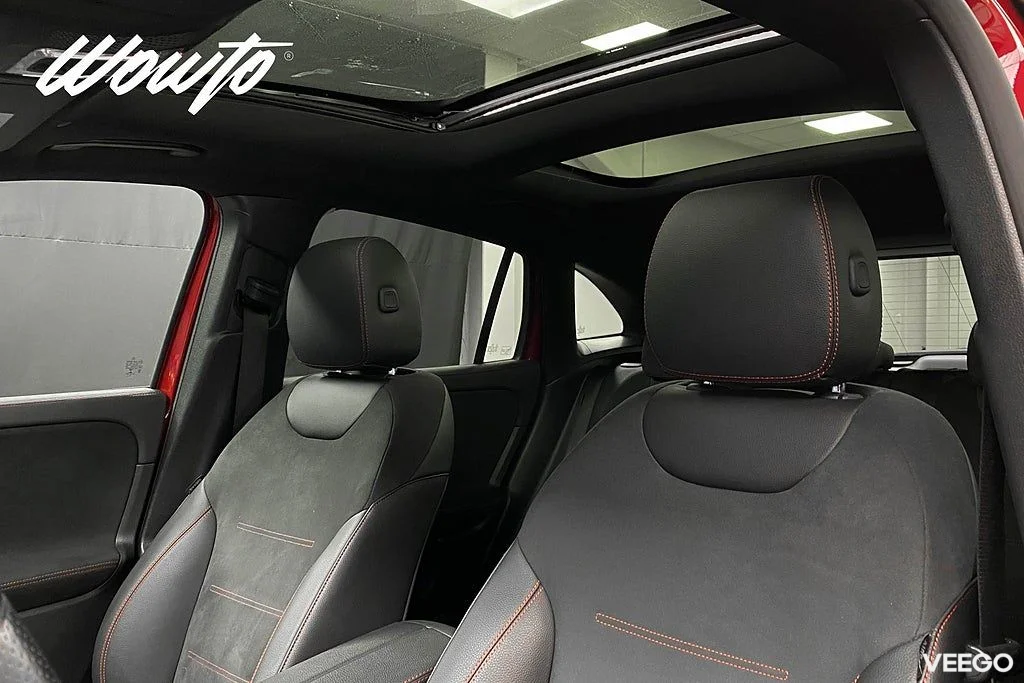 Mercedes-Benz GLA220 200 DCT 163HK AMG /Pano /Keyless /Navi 88kW