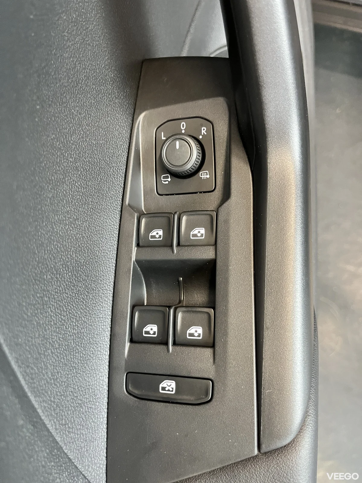 Volkswagen T-Cross 1 70kW