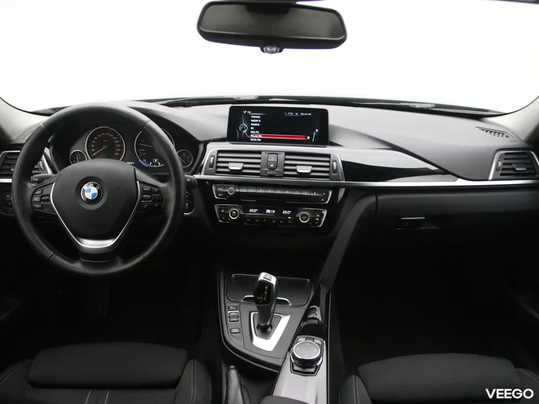 BMW 330 3 190kW