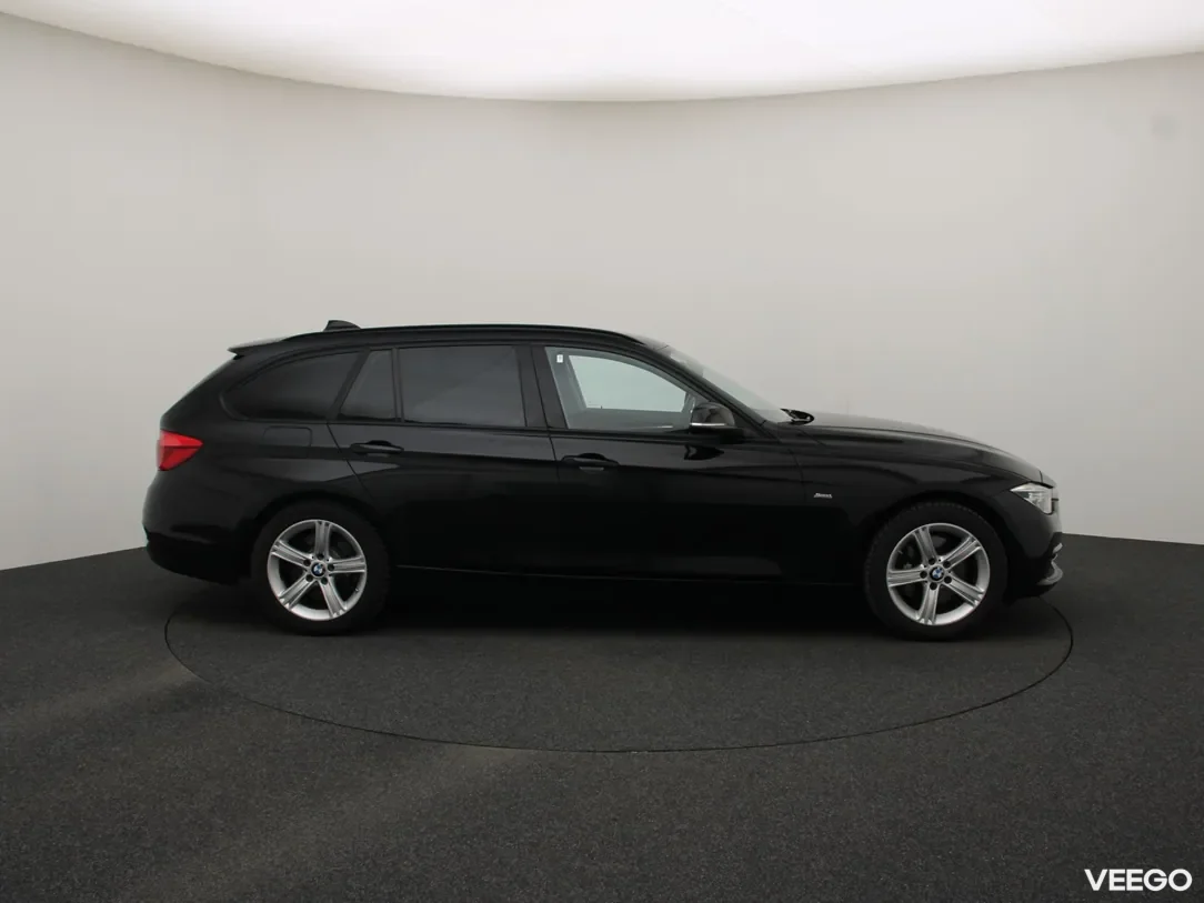 BMW 330 3 190kW
