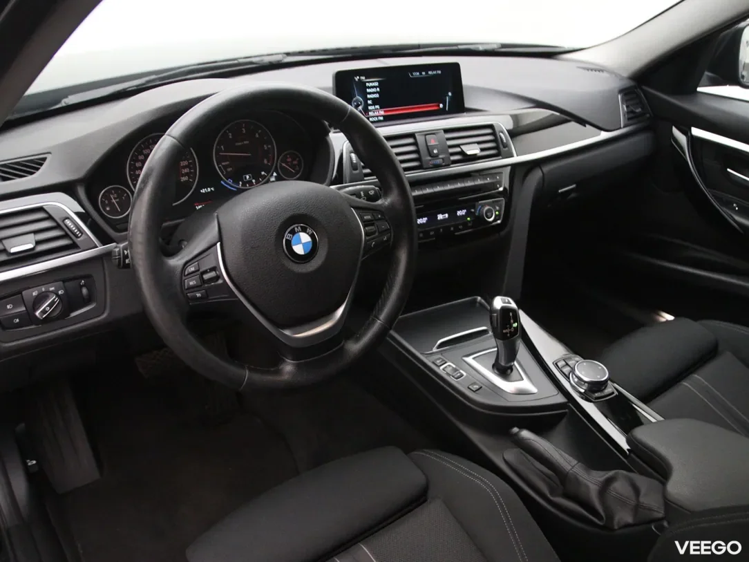 BMW 330 3 190kW