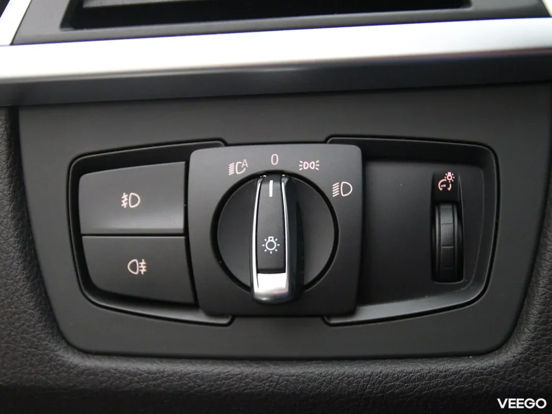 BMW 330 3 190kW