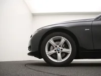BMW 330 3 190kW thumbnail