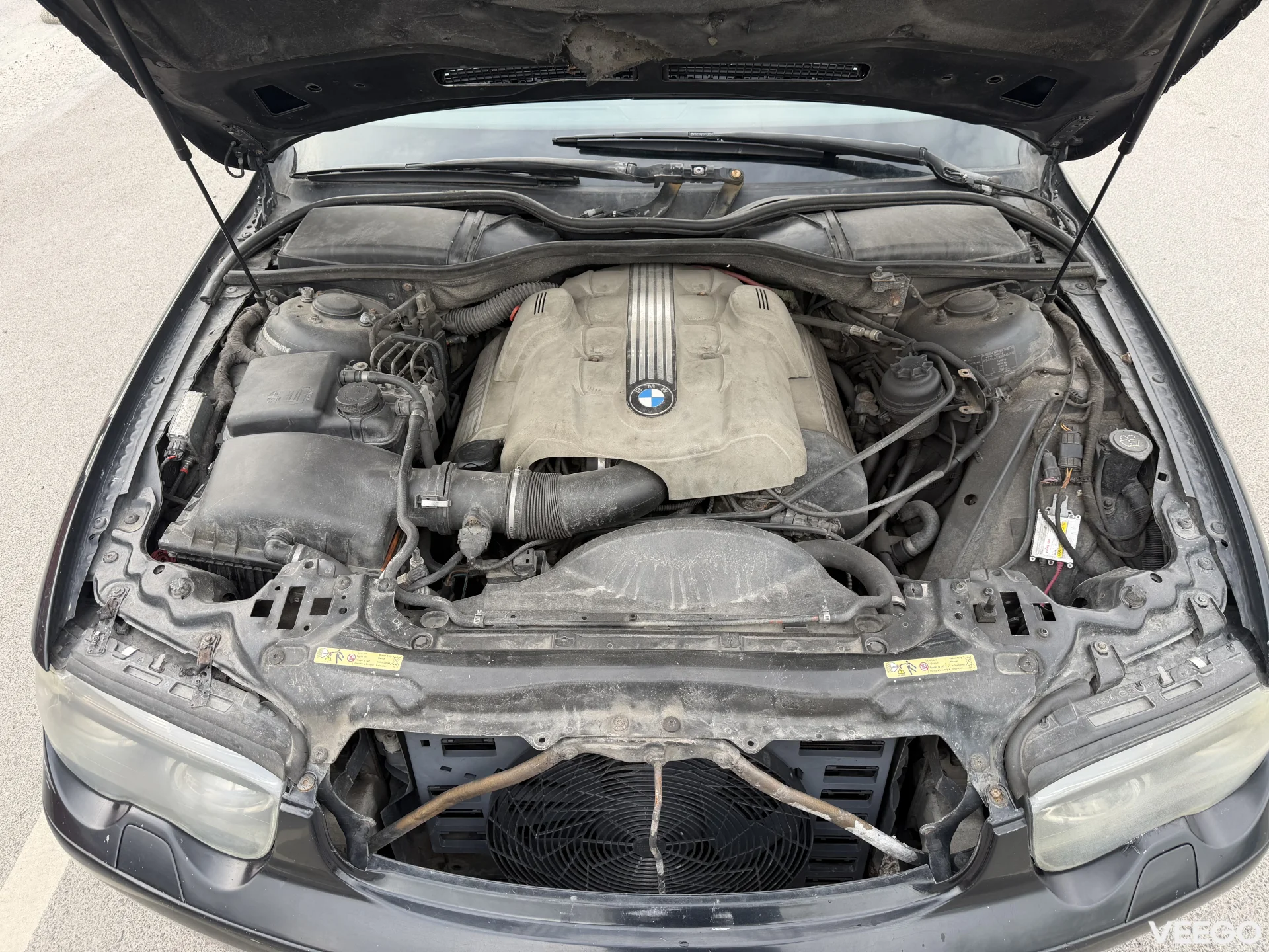 BMW 745 4.4 245kW