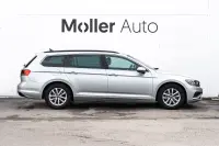 Volkswagen Passat 110kW thumbnail