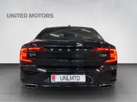 Volvo S90 R-Design 173kW thumbnail