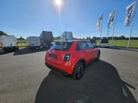 Fiat 600 Hybrid 145 Icon Hybrid 145 Icon 1.2 107kW thumbnail