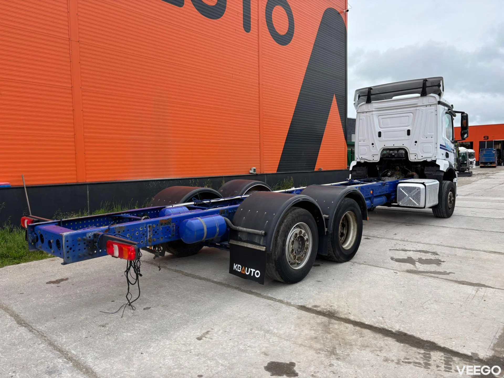 Mercedes-Benz Antos CHASSIS L=8792 mm 320kW