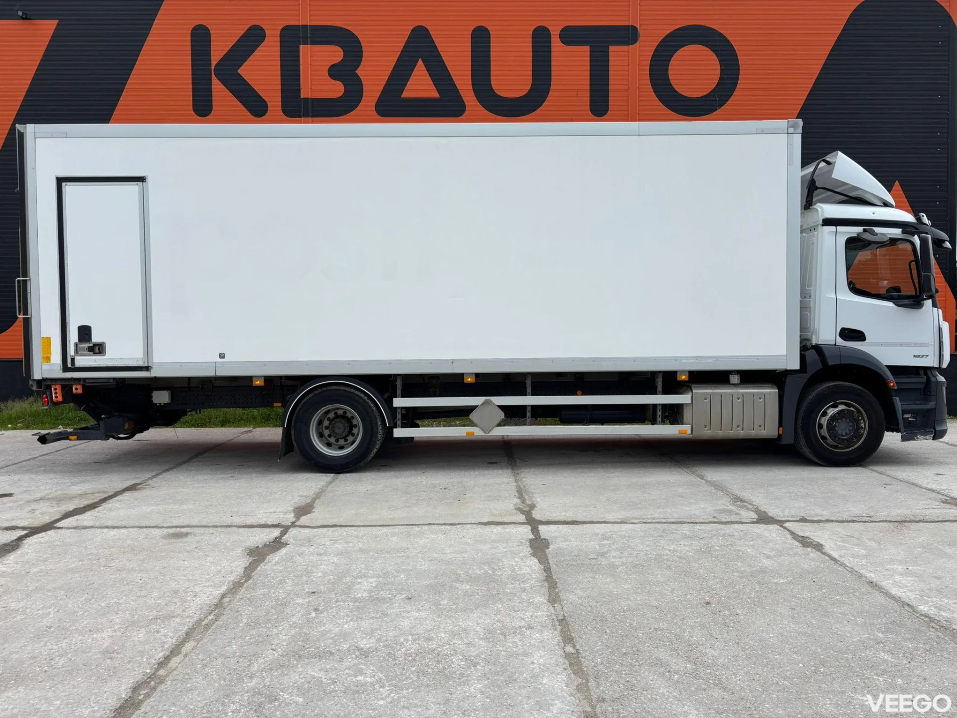 Mercedes-Benz Actros BOX L=8510 mm 270kW