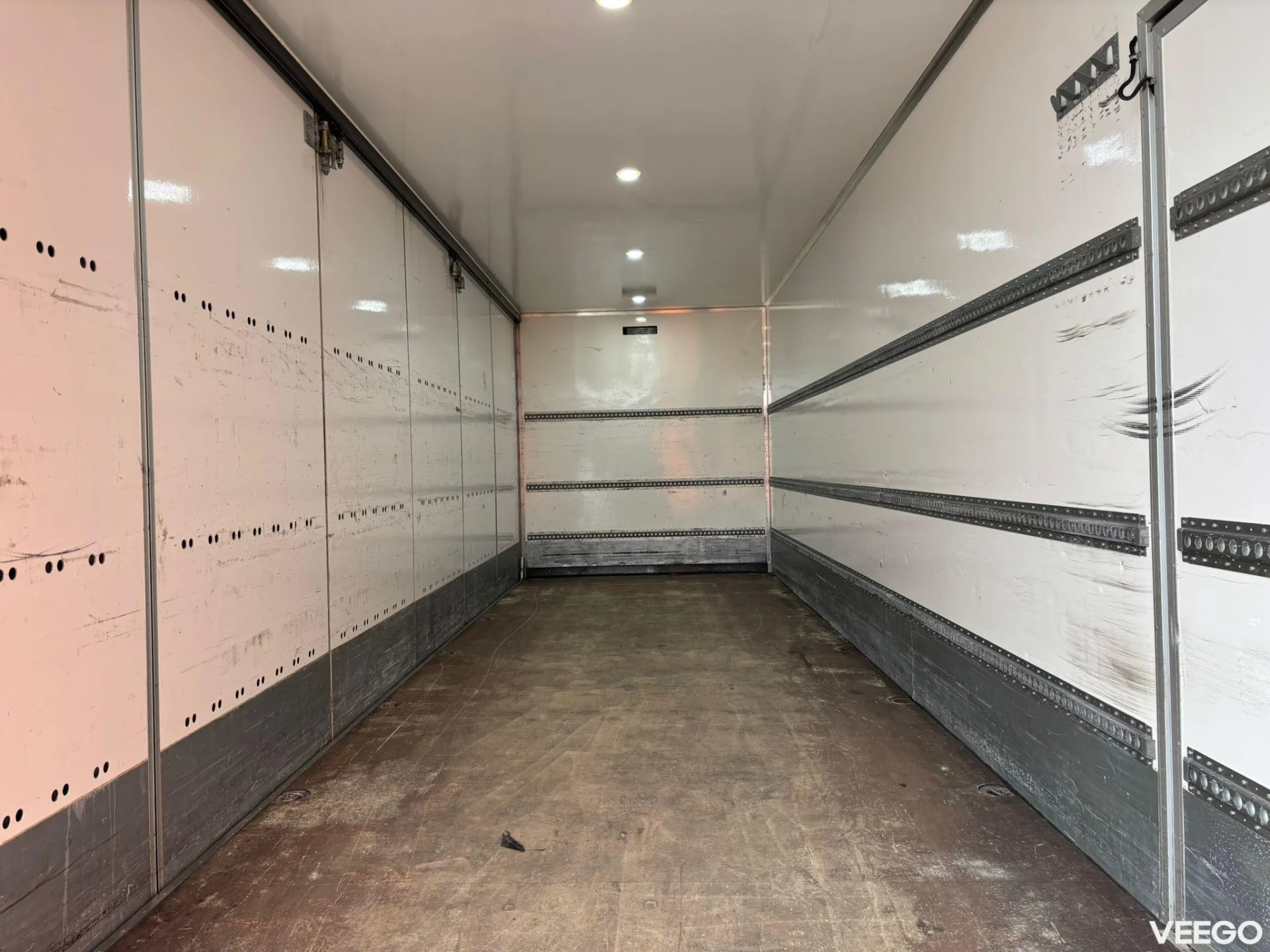 Mercedes-Benz Actros BOX L=8510 mm 270kW