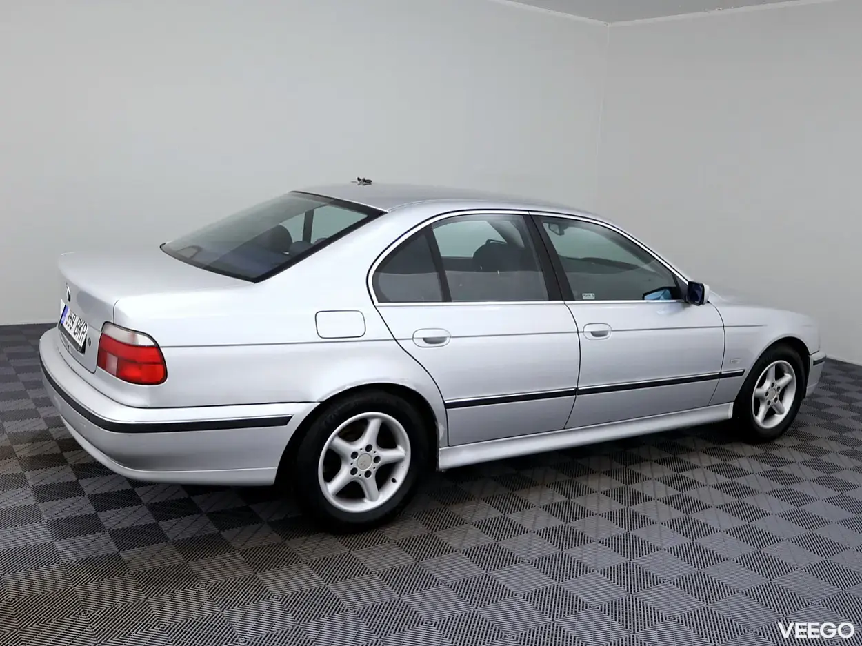 BMW 520 2.0 110kW