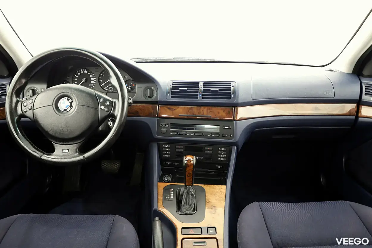 BMW 520 2.0 110kW