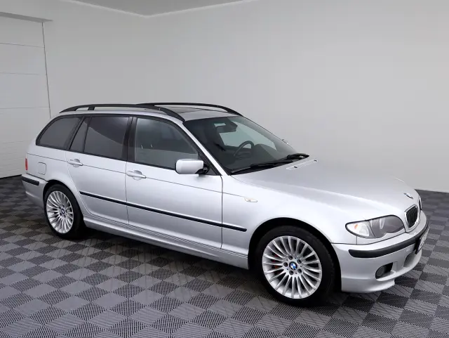 Image of BMW 330 3.0 135kW
