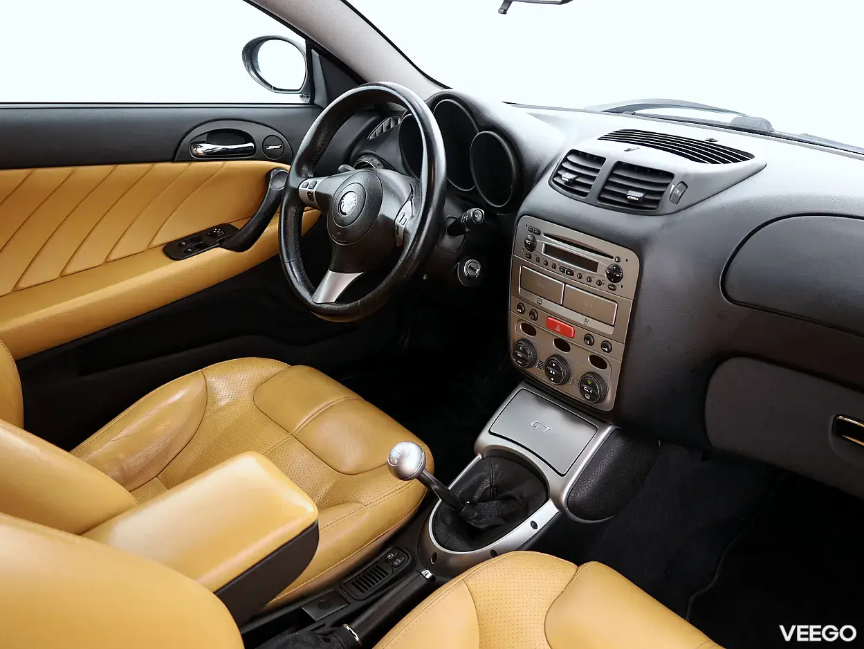 Alfa Romeo GT 2.0 122kW
