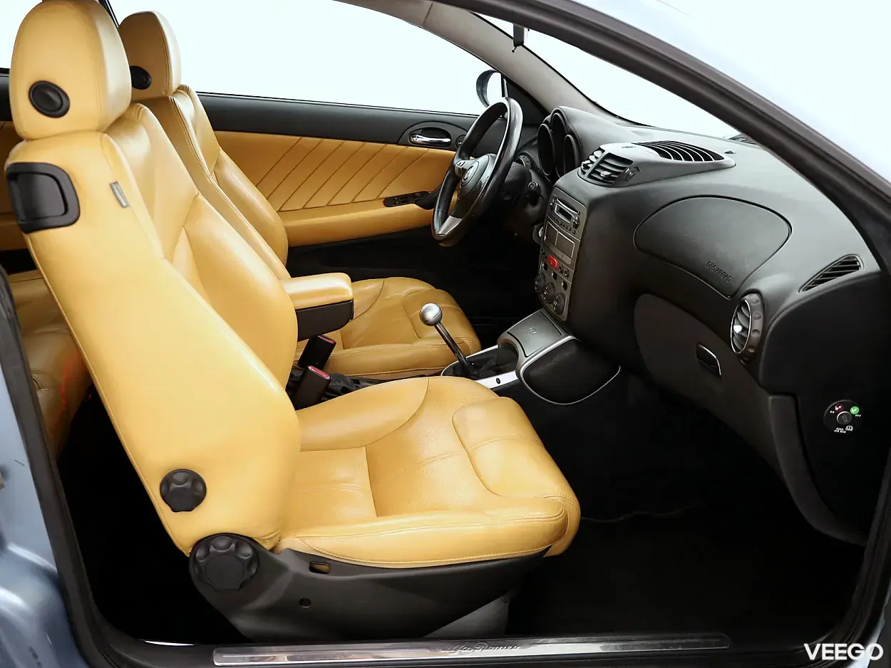 Alfa Romeo GT 2.0 122kW
