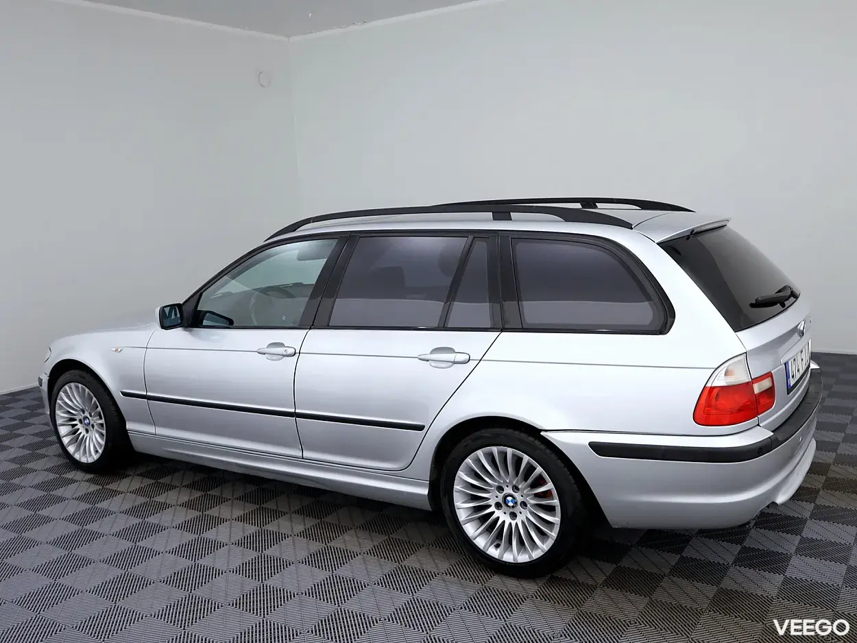BMW 330 3.0 135kW