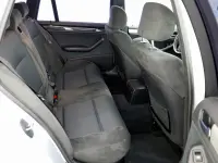 BMW 330 3.0 135kW thumbnail