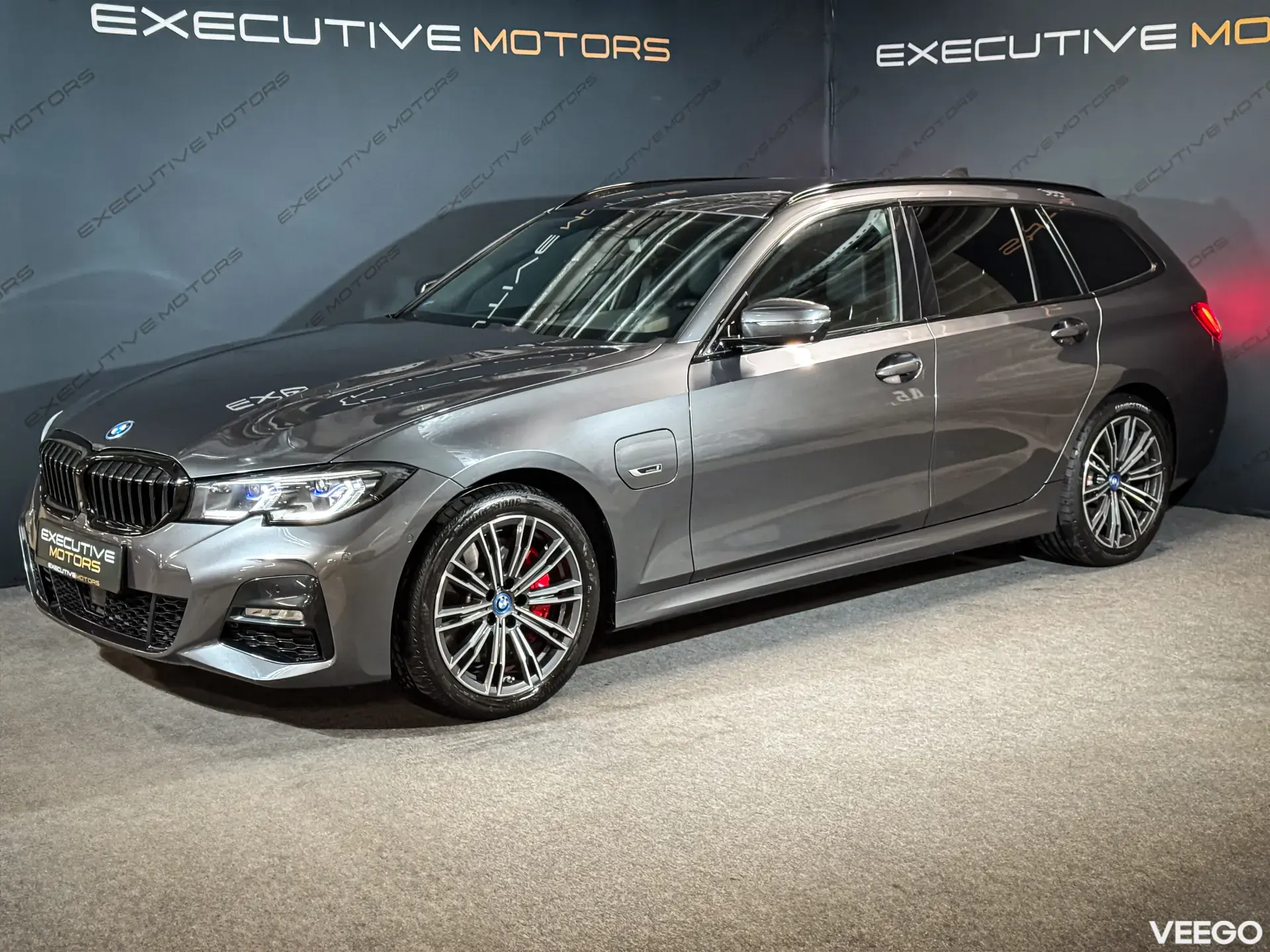 BMW 330 e M-sportpakett 2.0 215kW