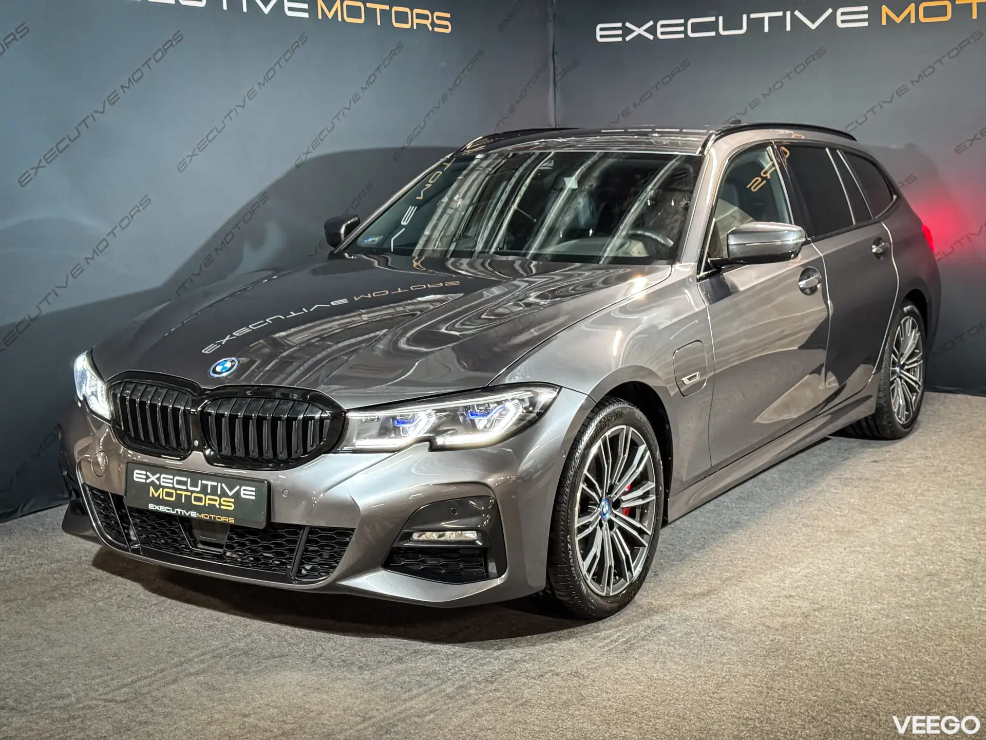 BMW 330 e M-sportpakett 2.0 215kW