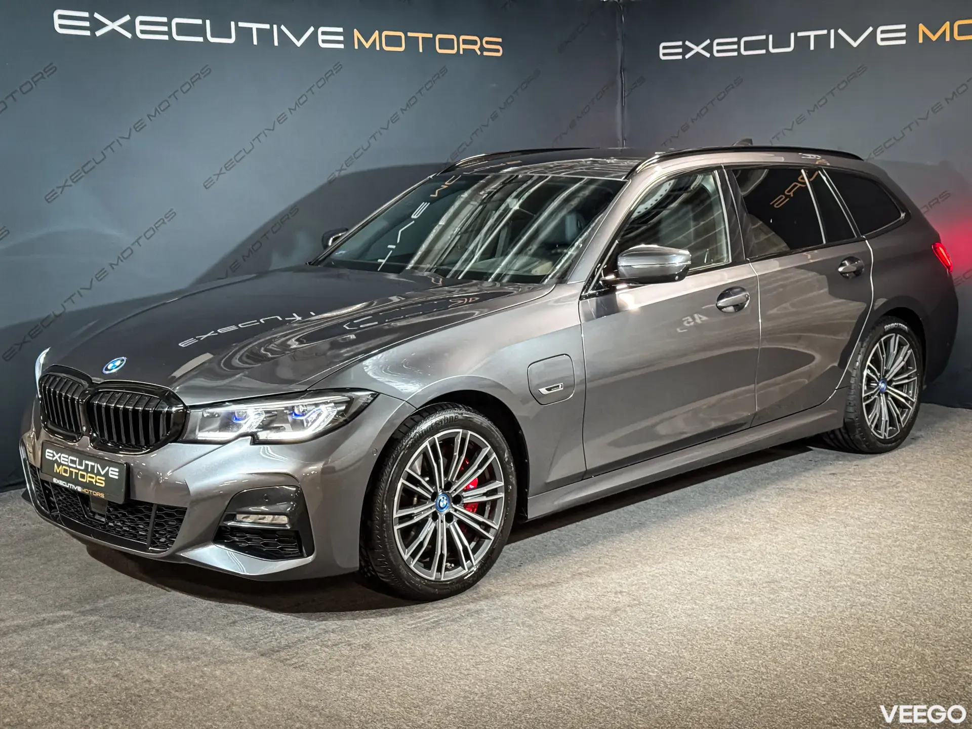 BMW 330 e M-sportpakett 2.0 215kW