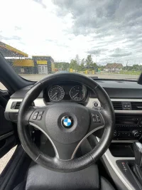 BMW 318 2.0 105kW thumbnail