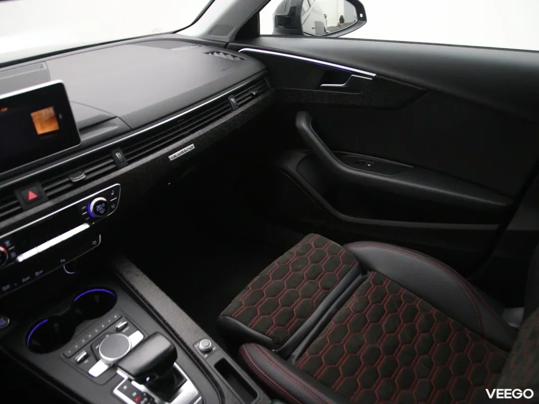 Audi A4 3 200kW