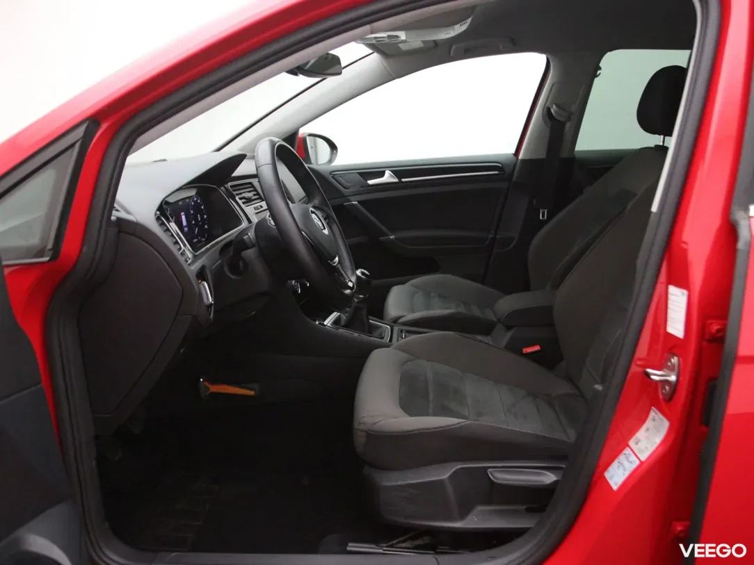 Volkswagen Golf 1.5 110kW