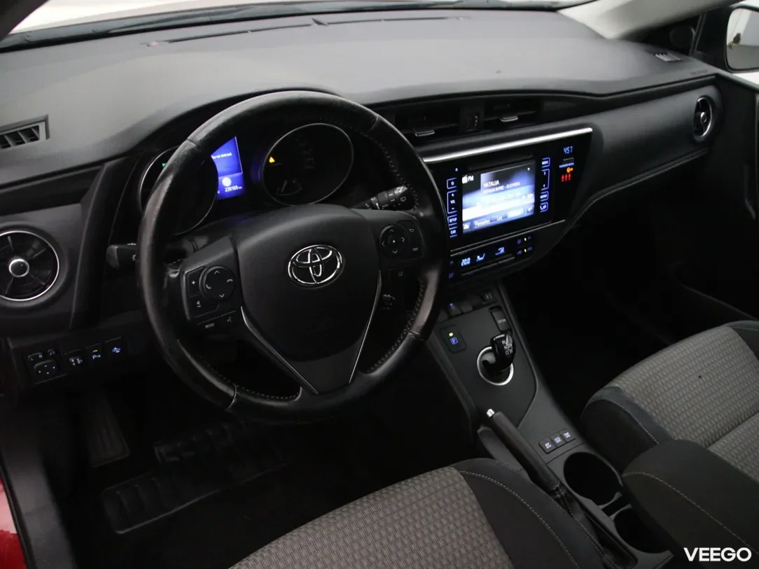 Toyota Auris 1.8 100kW