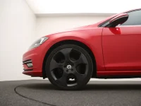Volkswagen Golf 1.5 110kW thumbnail