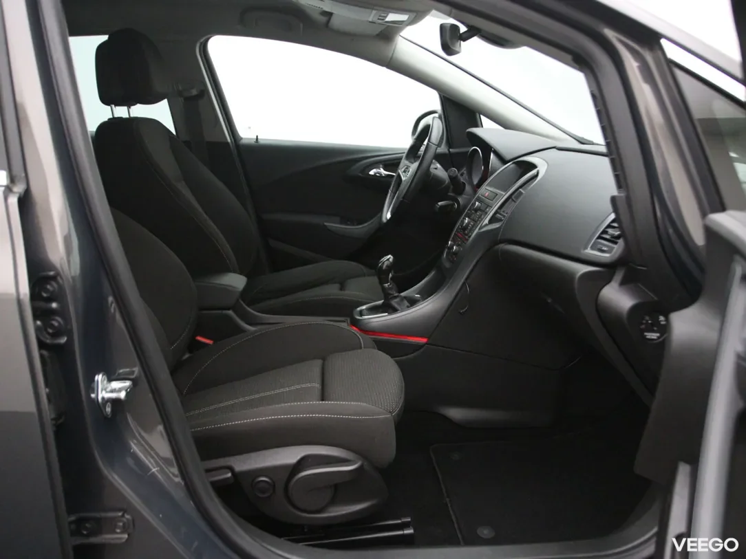 Opel Astra 1.6 100kW