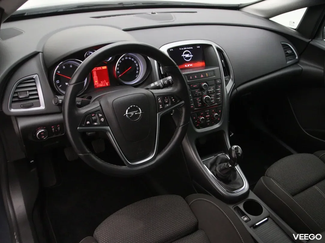 Opel Astra 1.6 100kW