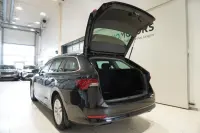 Skoda Octavia AMBITION COMBI 1.5 110kW thumbnail