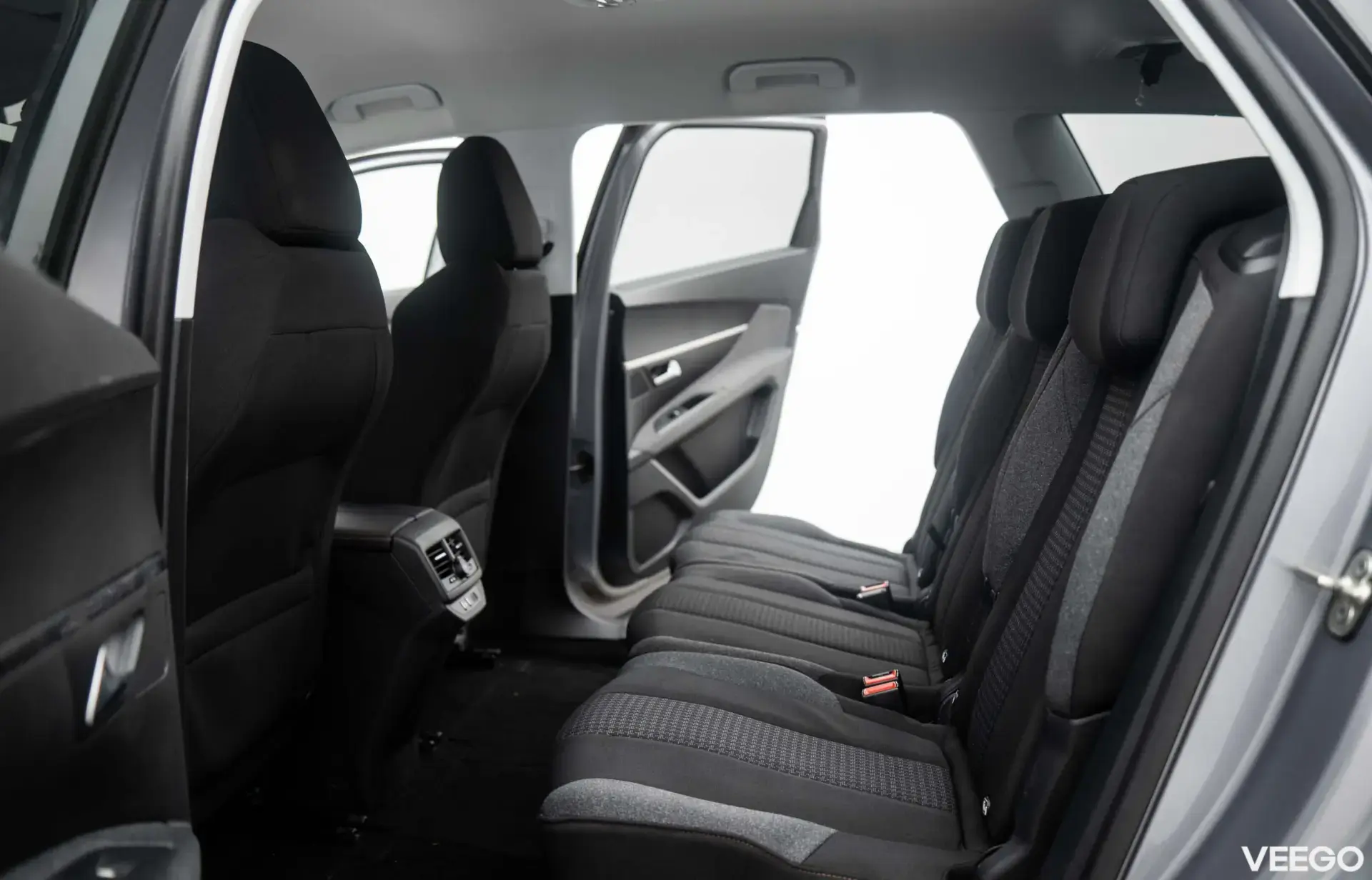 Peugeot 5008 Active BlueHDI 130 1.5 96kW