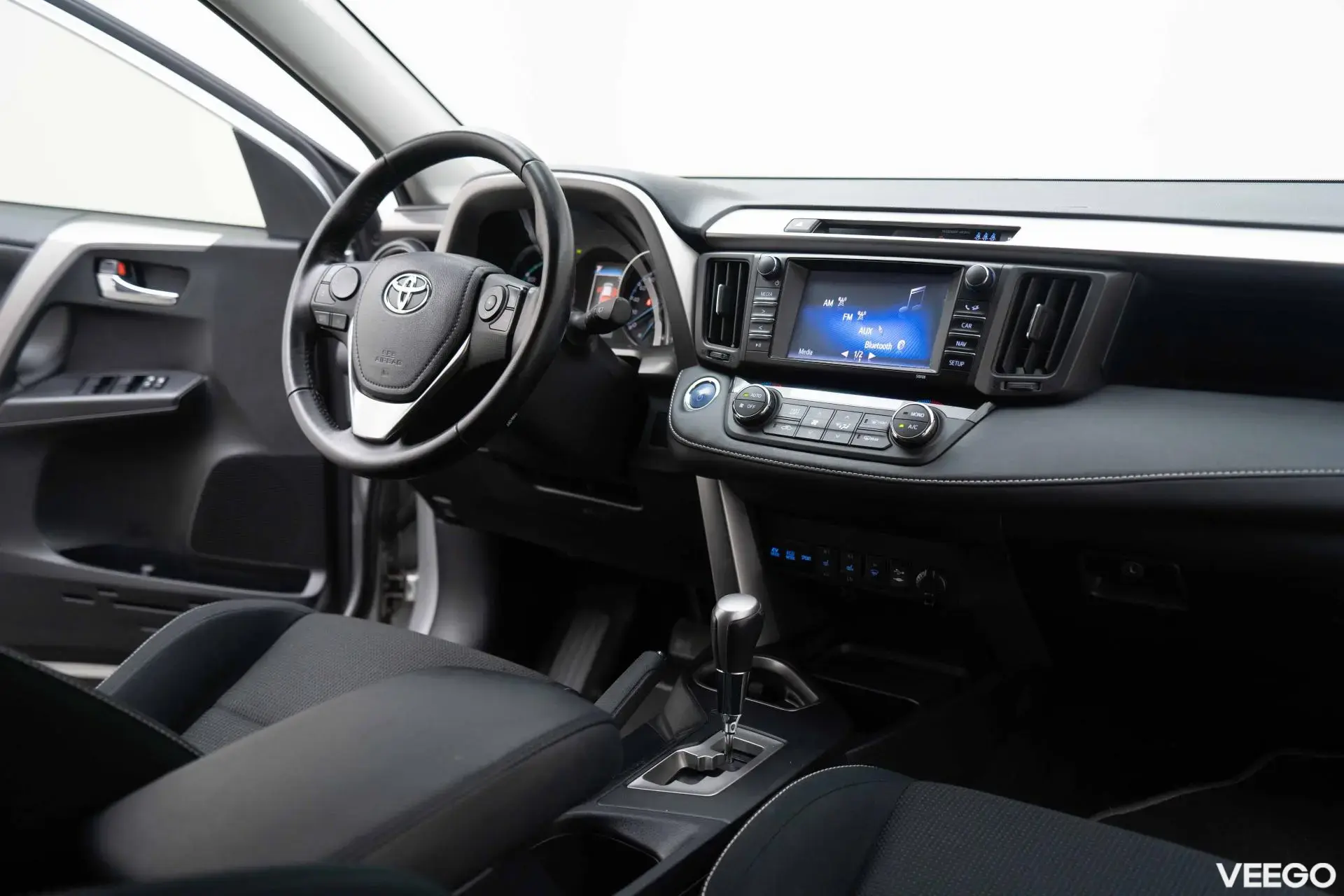 Toyota RAV4 Hybrid Luxury Line 4WD 2.5 114kW