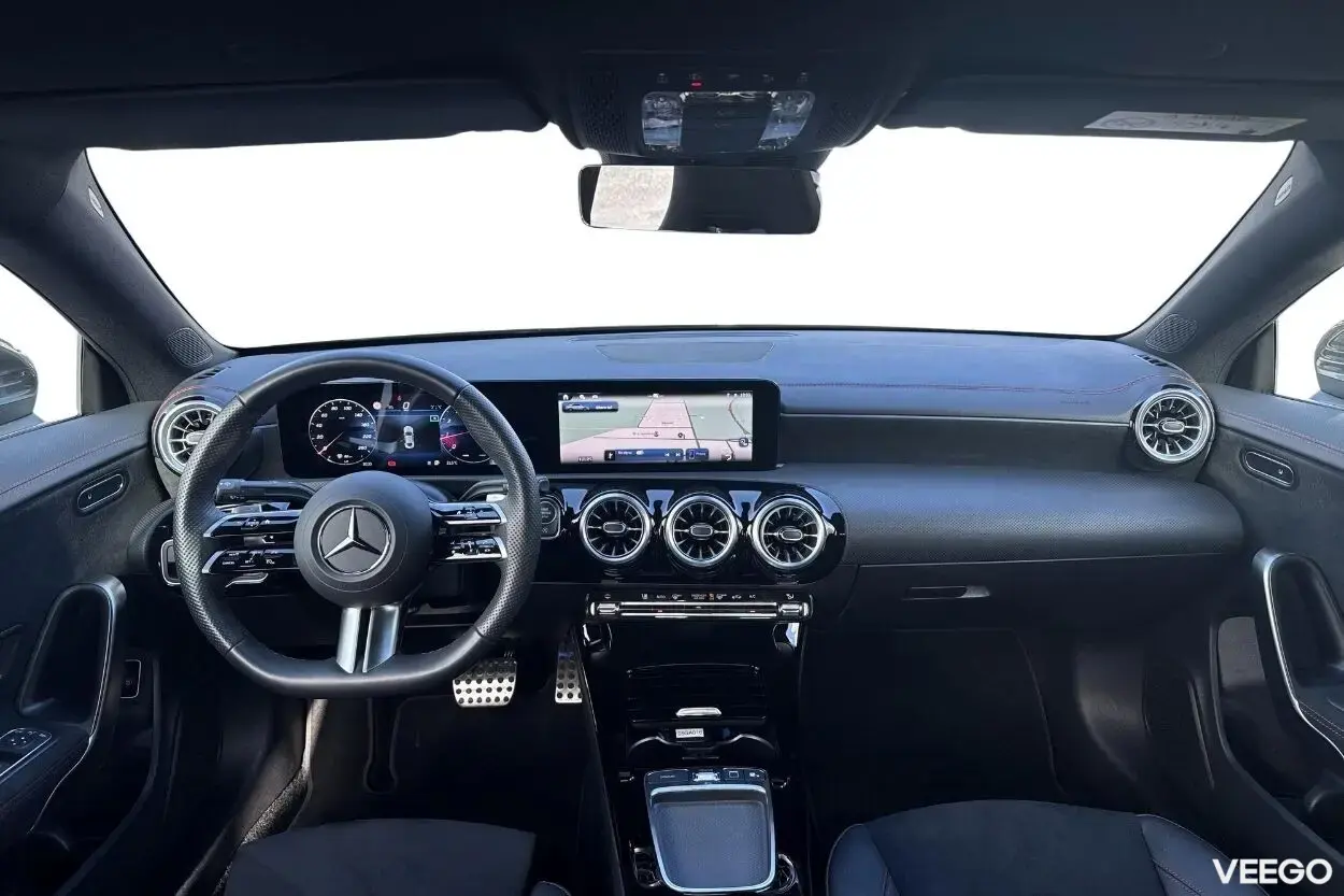 Mercedes-Benz CLA180 AMG pakett 1.3 100kW