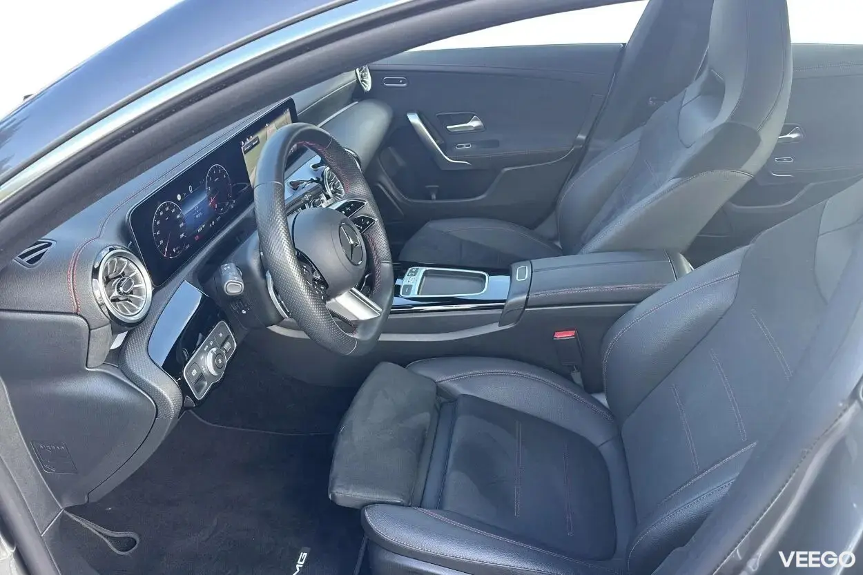 Mercedes-Benz CLA180 AMG pakett 1.3 100kW