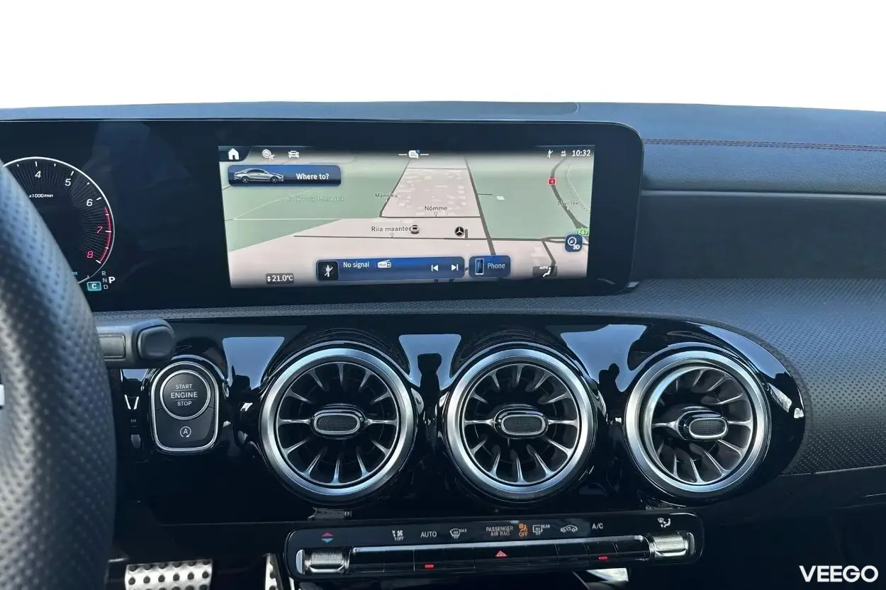 Mercedes-Benz CLA180 AMG pakett 1.3 100kW