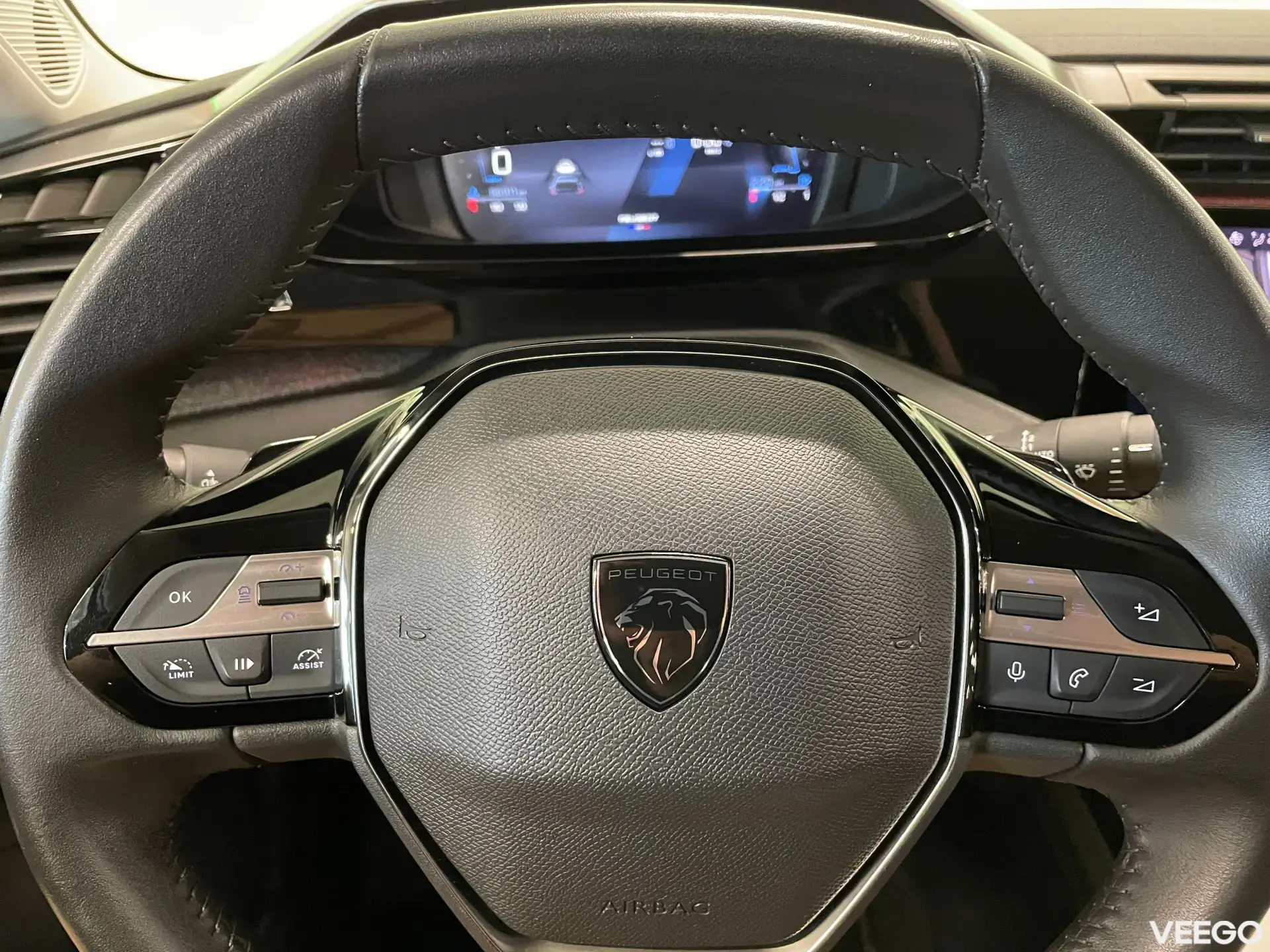 Peugeot 408 Allure Puretech 130AT8 96kW