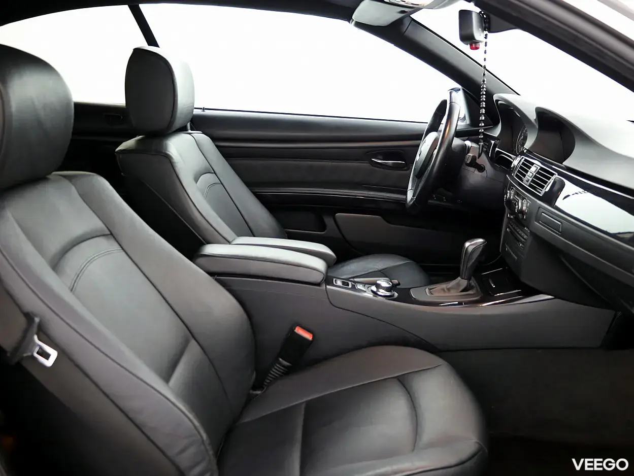BMW 330 3.0 171kW