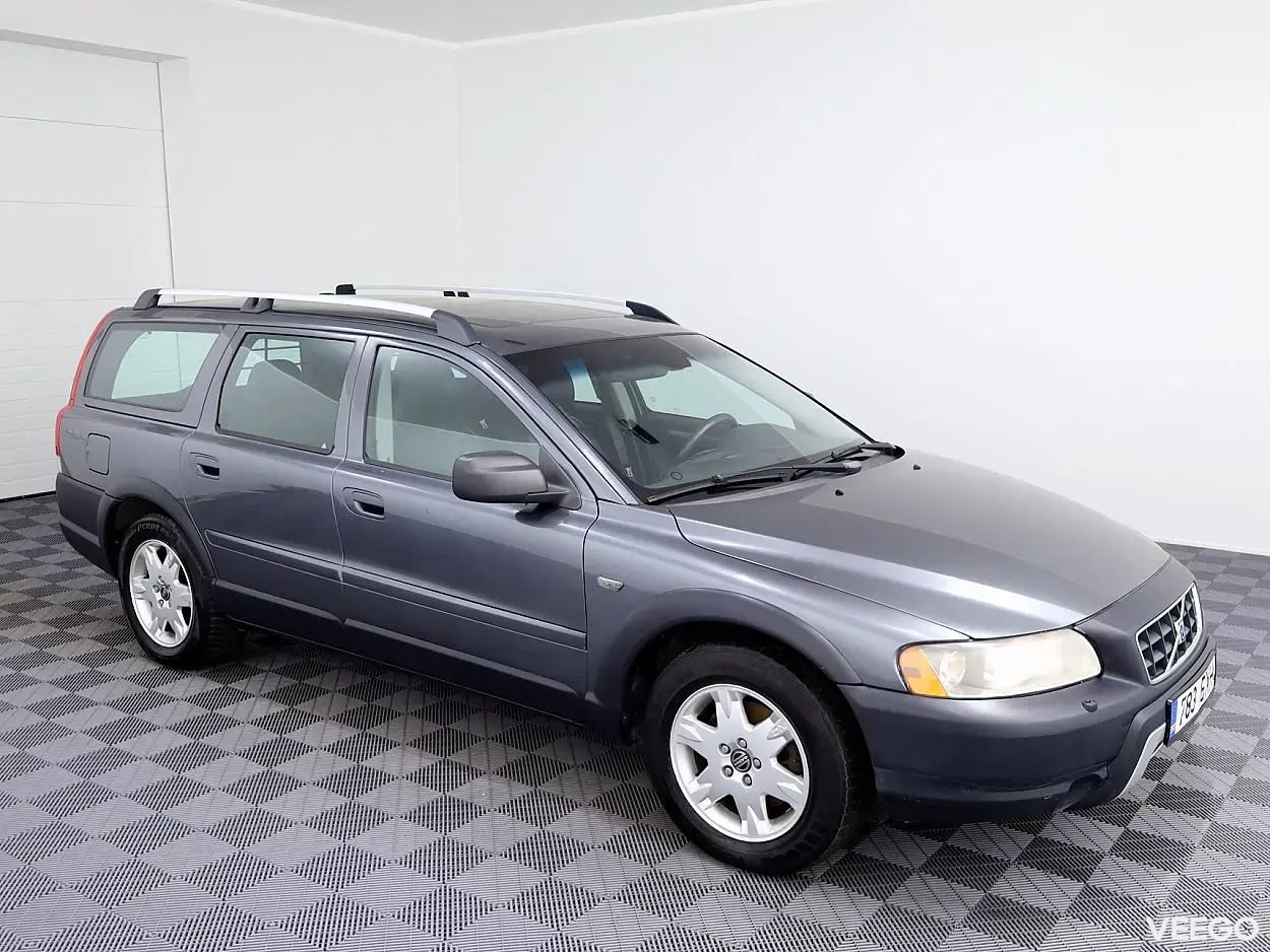 Volvo XC70 2.4 121kW