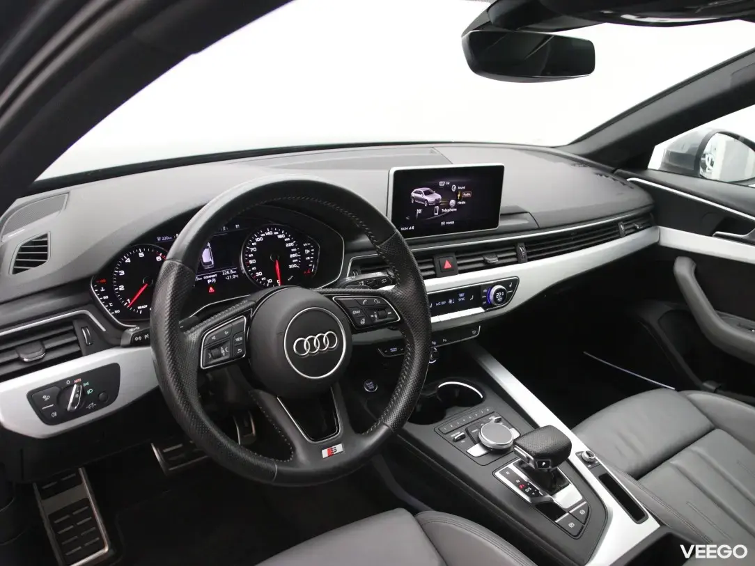 Audi A4 2 140kW
