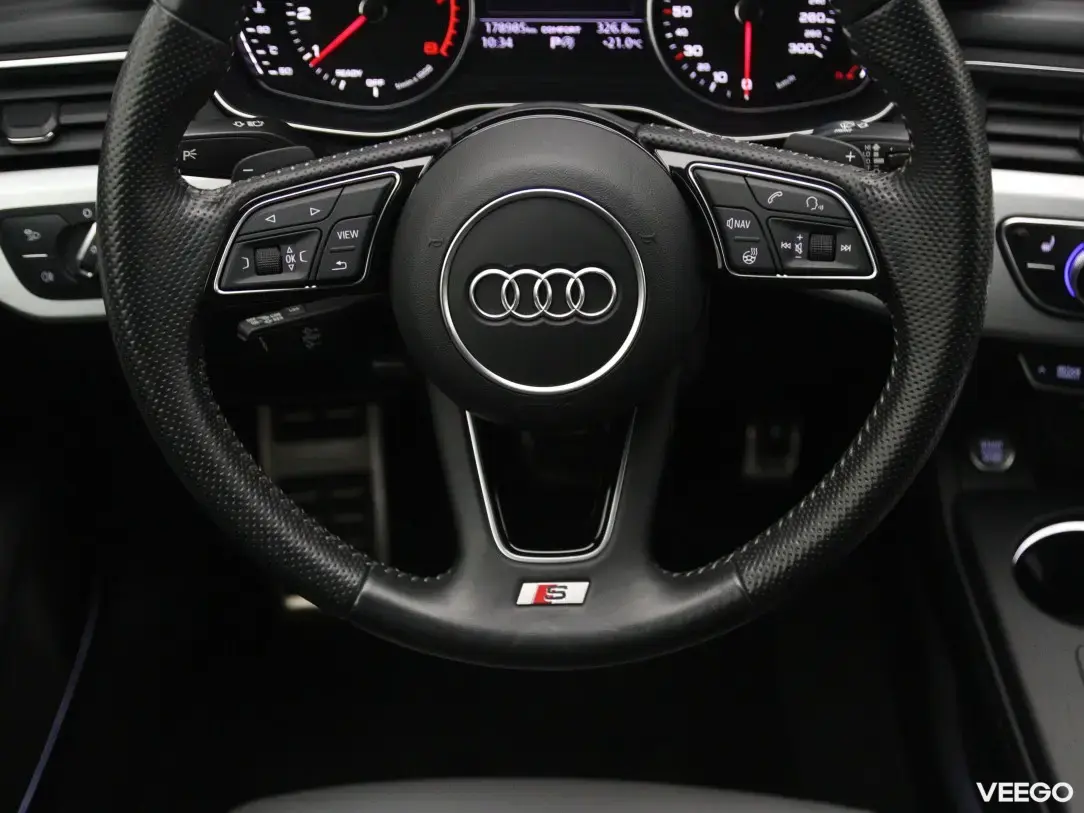 Audi A4 2 140kW