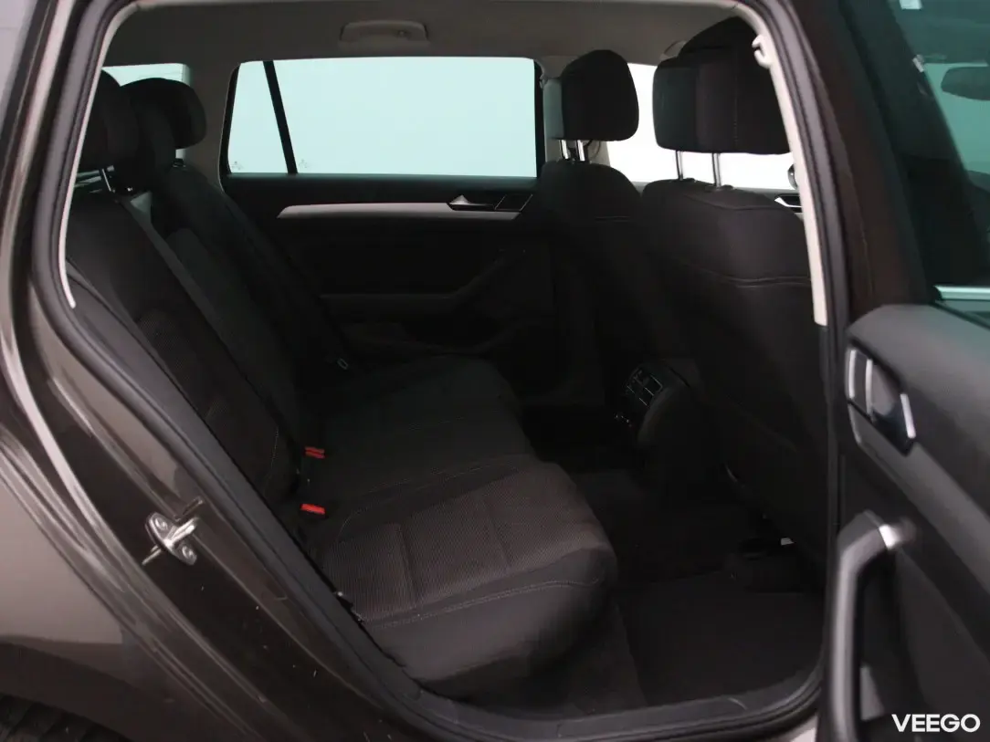 Volkswagen Passat 2 110kW